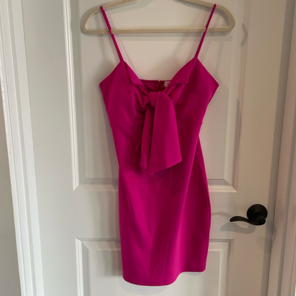 Hot pink body-con boutique dress